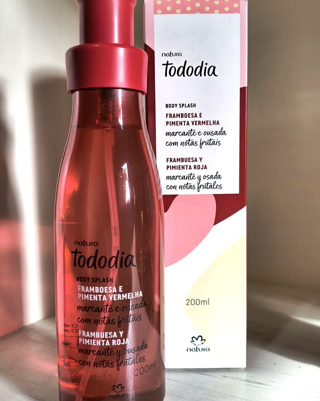 Body Splash Frambuesa – Tododia · frambuesa y pimienta roja · 200ml – Natura en Ailu Showroom, perfumería en Ensenada con envíos a toda Argentina